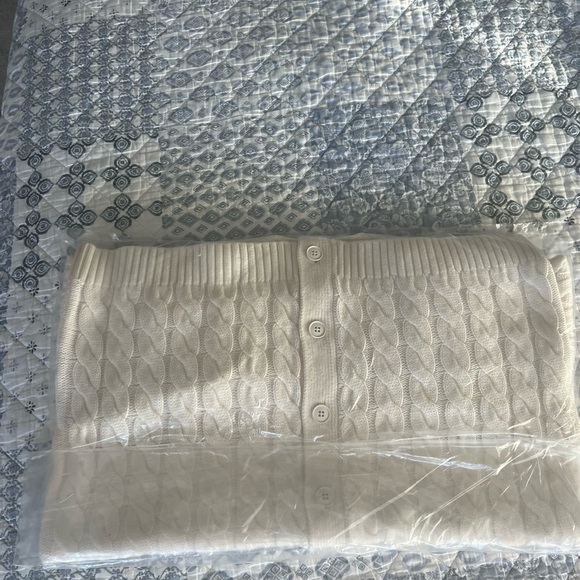 Alice + Olivia Bradford Cable Knit Grandpa Cardigan Ecru - Picture 6 of 12